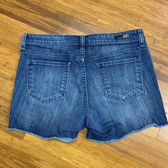 KUT from the Kloth Gidget Denim Shorts Womens 8 Distressed Fray Hem‎ Dark Wash - Picture 2 of 6